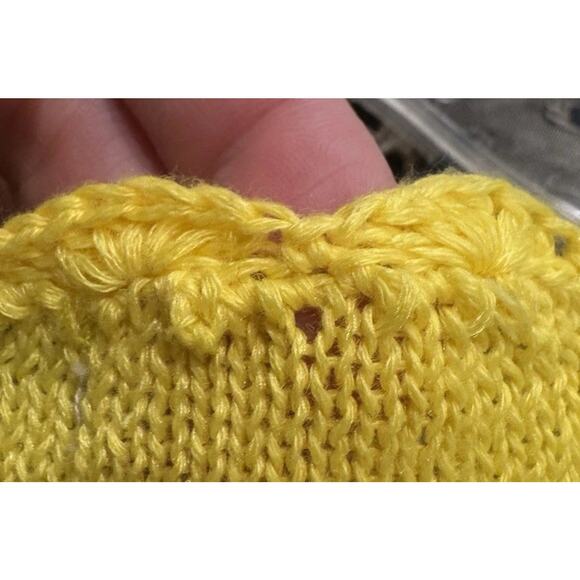 Joseph A Yellow Crochet Sweater Women’s Size Medium Bright Sleeveless Artsy Knit - Picture 7 of 10